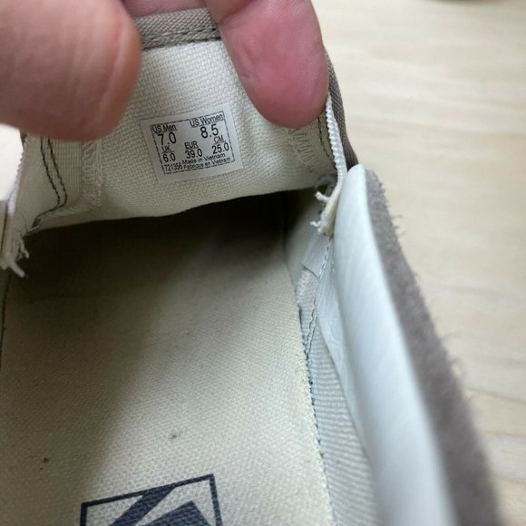 Vans Off The Wall Womens 721356 Low Top Gray White Slip On Shoes Size W 8.5 M 7 - Picture 9 of 9